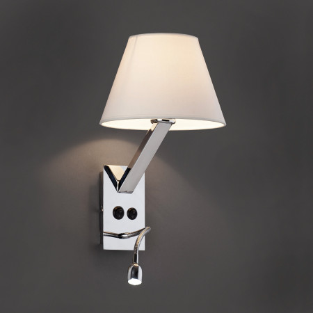 MOMA White wall lamp with reader